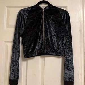 Cropped navy blue velvet sweater. From La Senza, in a size xs